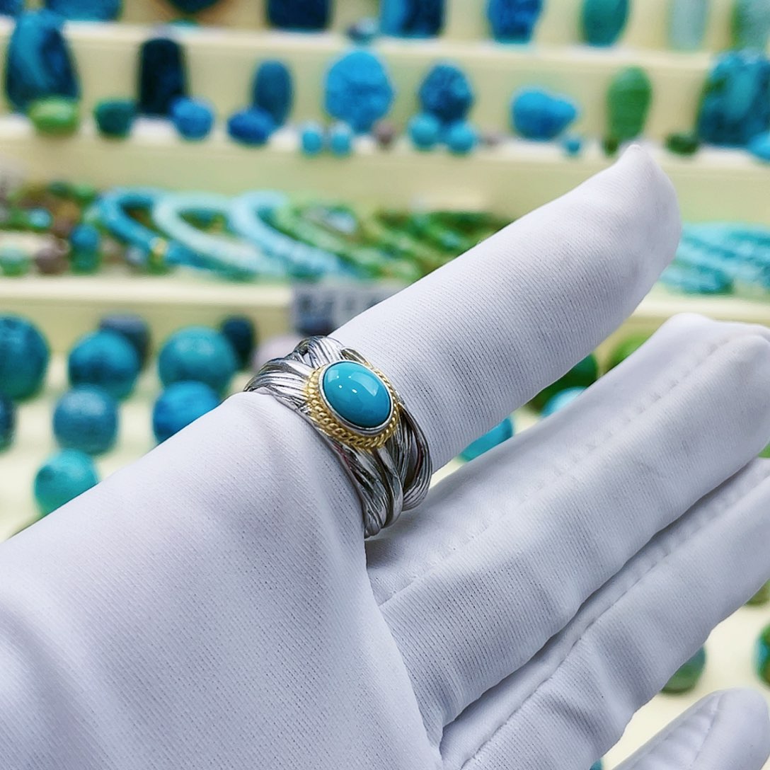 绿松石颈饰未镶嵌