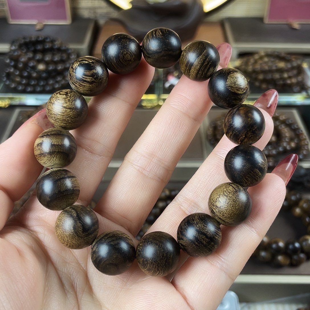 请***仔手串沉香越南芽庄老白棋玉化老料瘤疤虎斑1.4