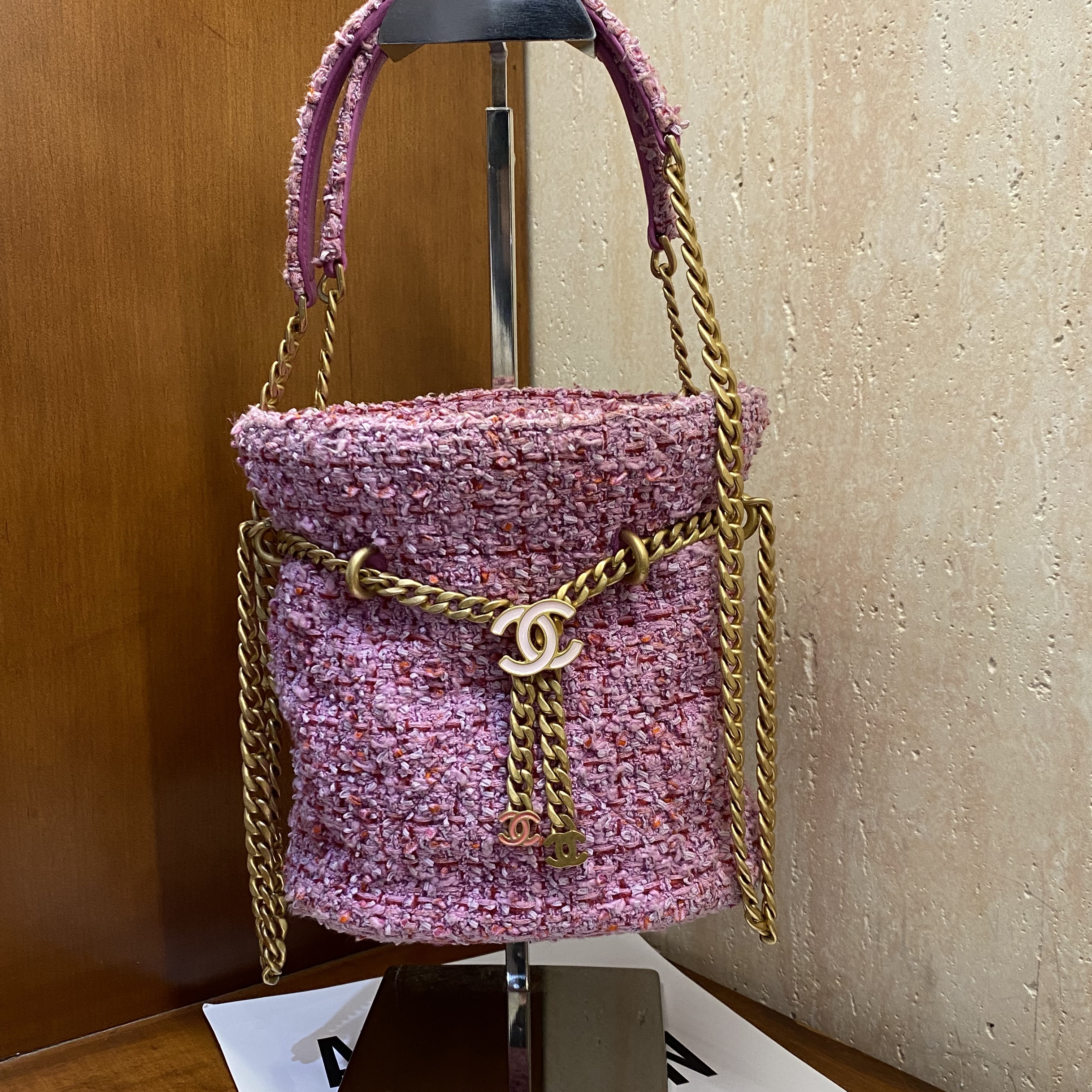 95新 Chanel/香奈儿 3216 Chanel紫色毛呢金扣 22春夏抽绳 水桶包