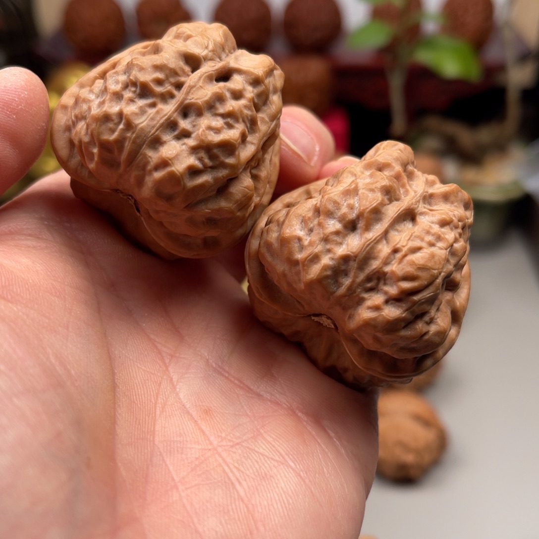 文玩核桃吊坠蛤蟆头