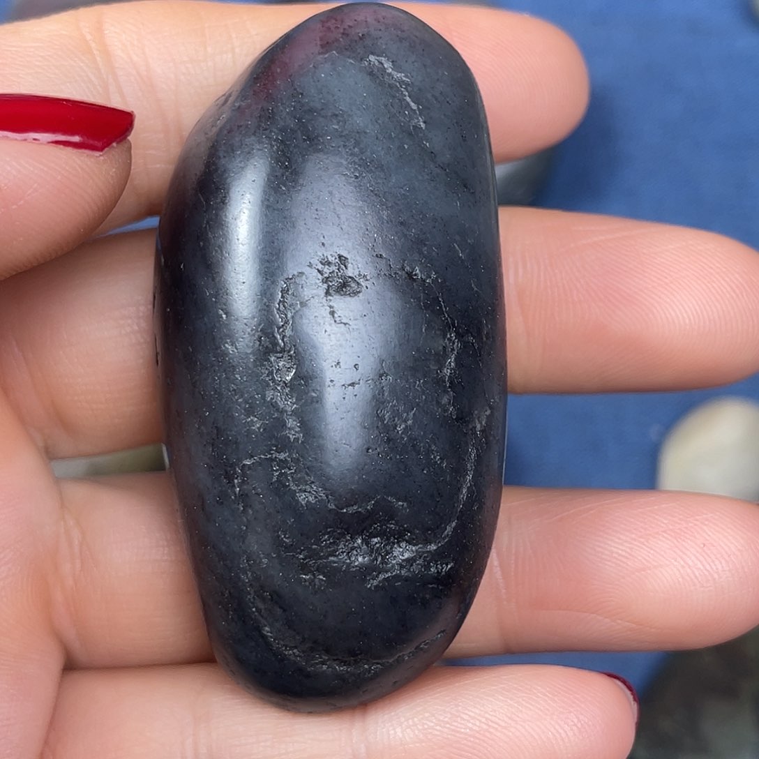 和田玉珠宝奇石未镶嵌?**摇