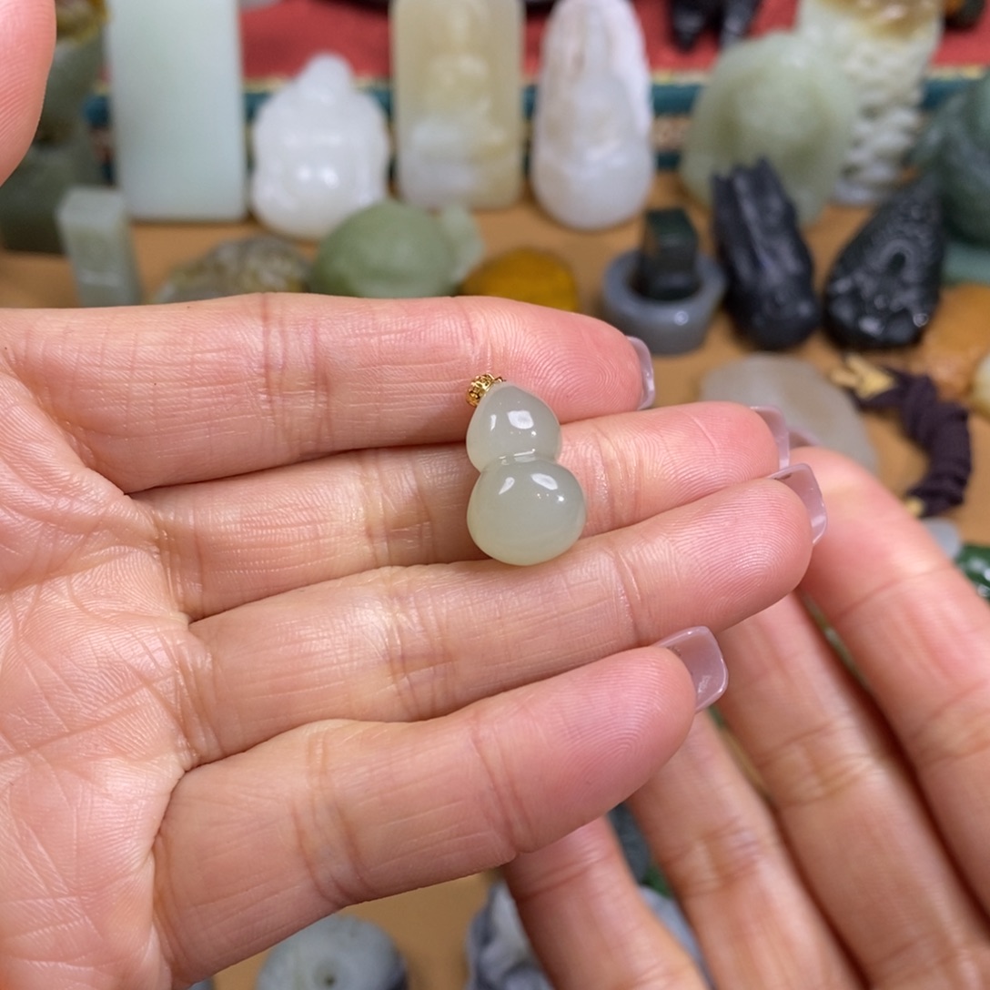 和田玉颈饰18K金镶嵌