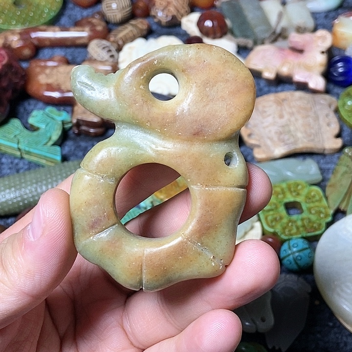 和田玉未镶嵌颈饰99