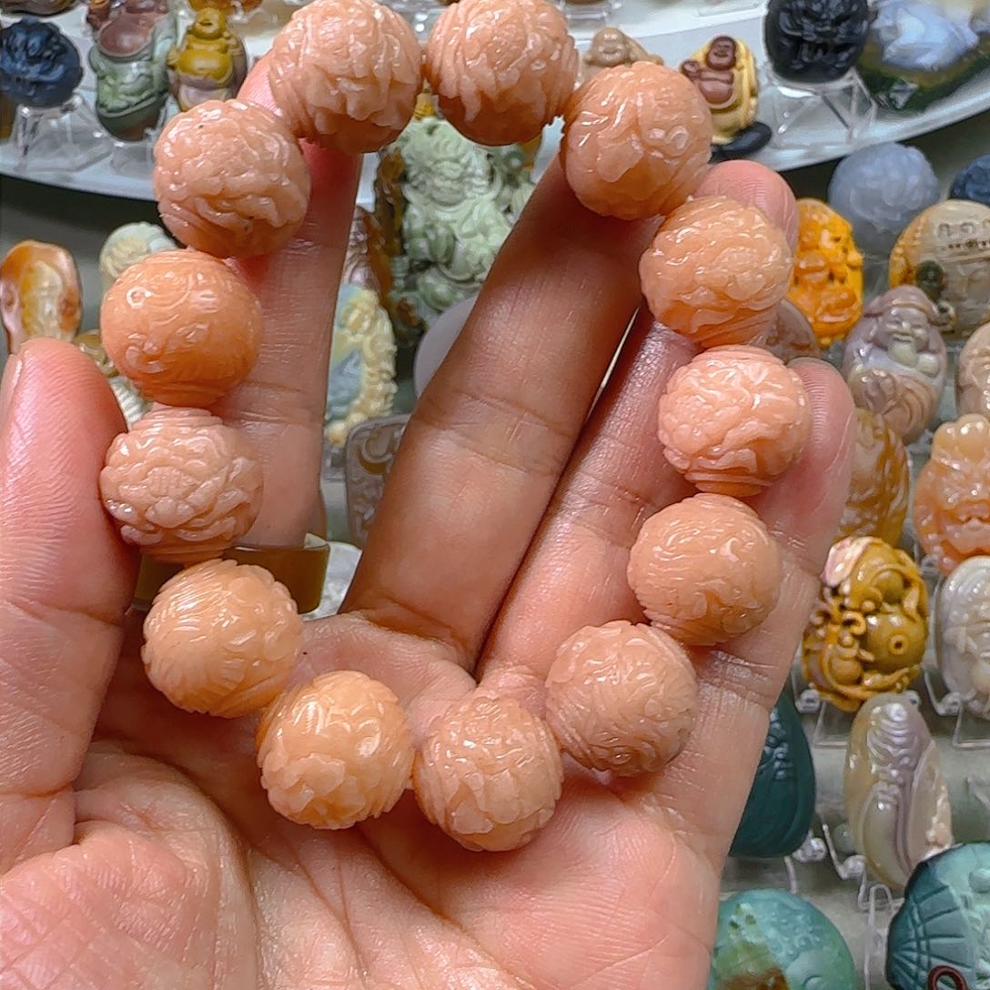 石英质玉手链合金但****。阿拉善彩玉雕刻手串