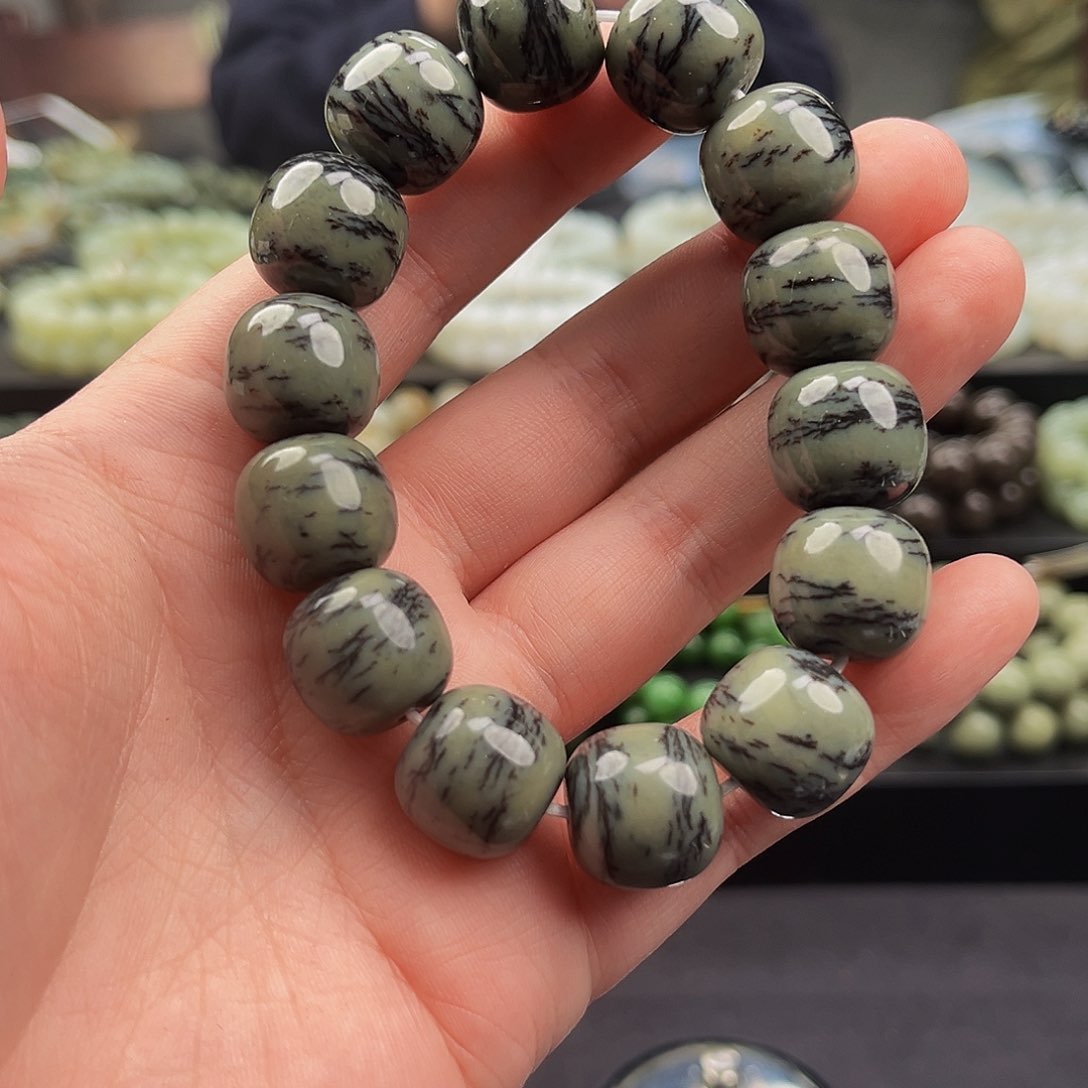 和田玉手串未镶嵌