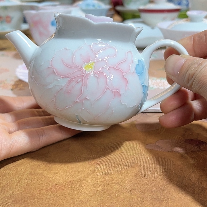 【闪购商品】国色惊城念露壶哈哈哈