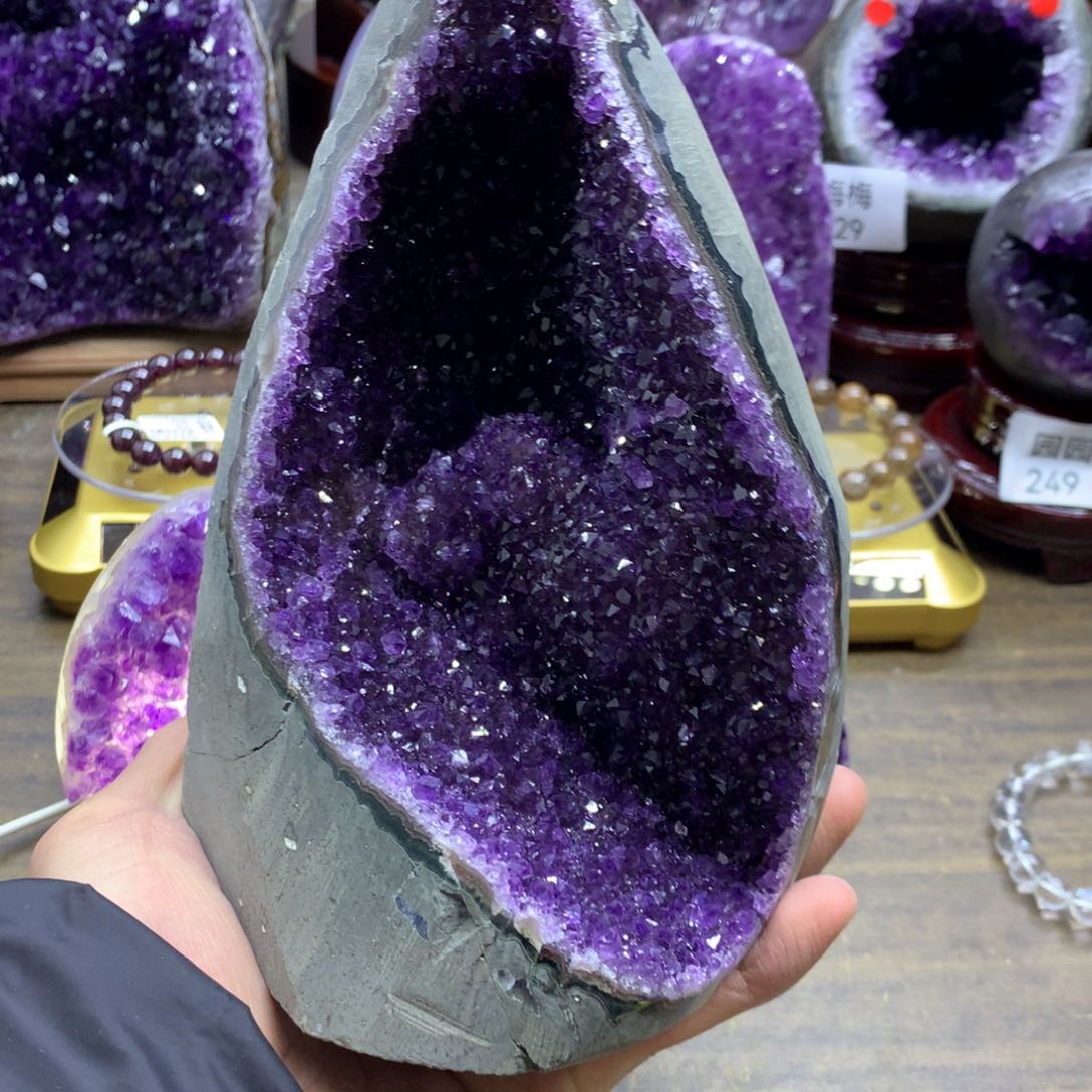 紫晶大型摆件（非配饰）未镶嵌