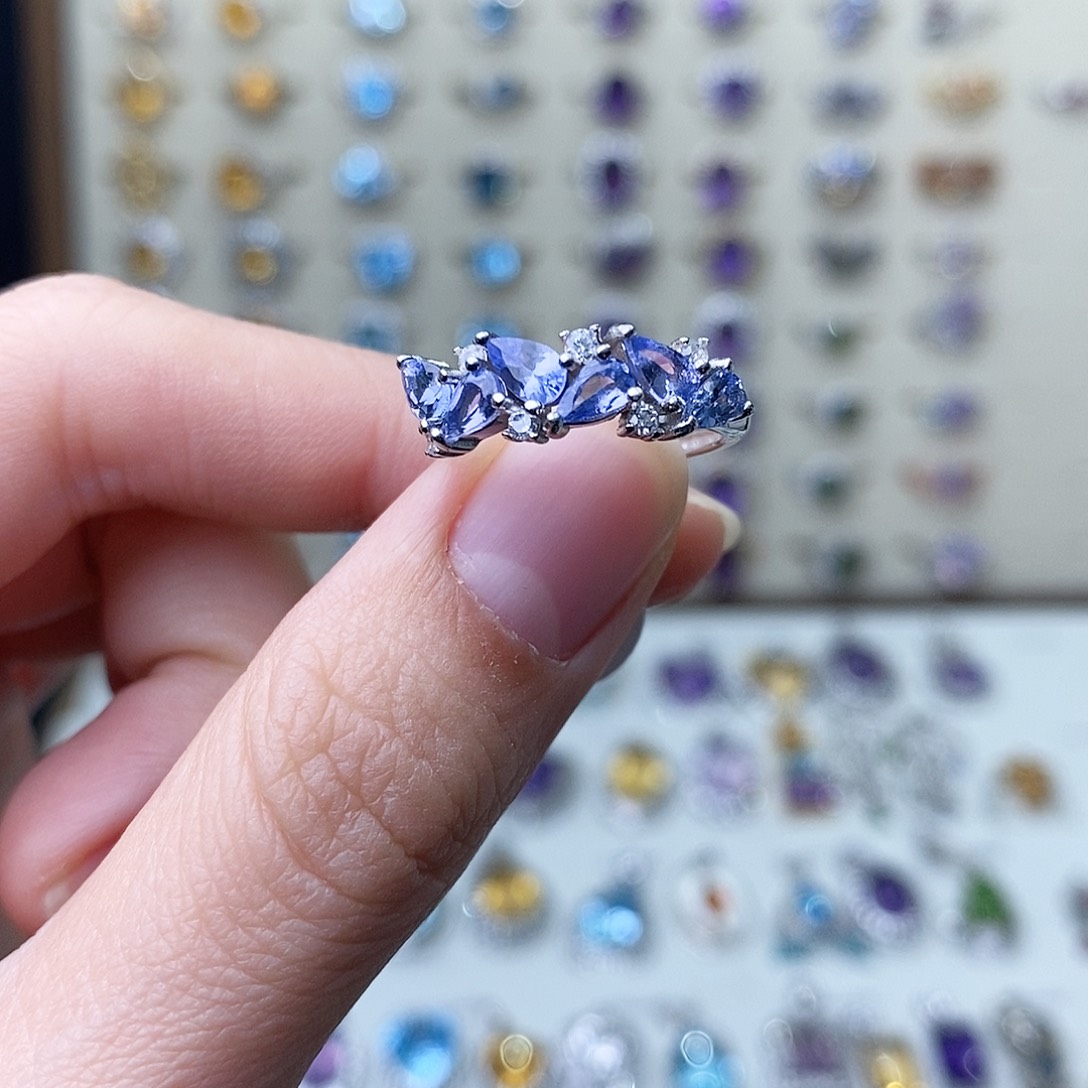 坦桑石戒指银S925镶嵌（需要证书备注）