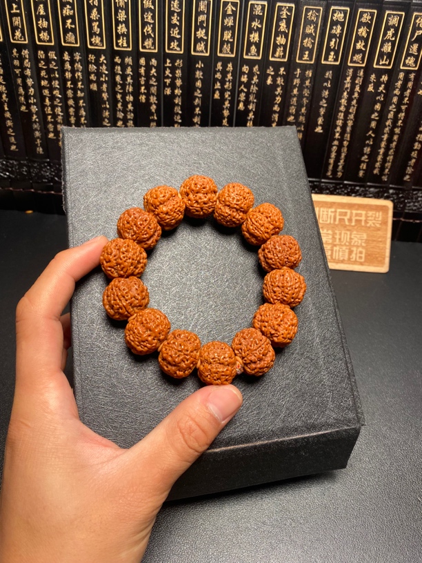 超头满肉蜂王菠萝蜜：6号