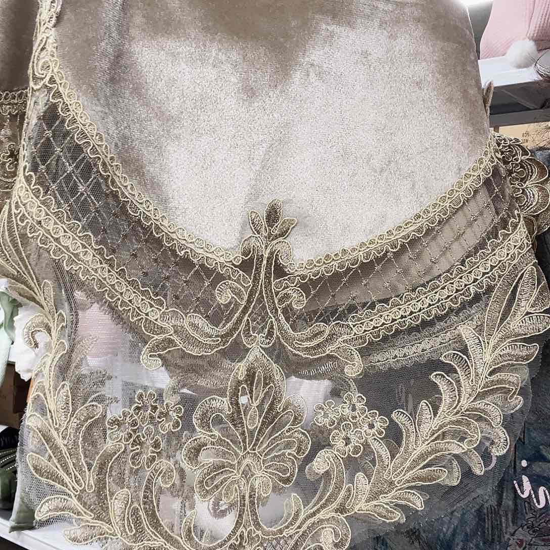 在一起时的快乐都不是