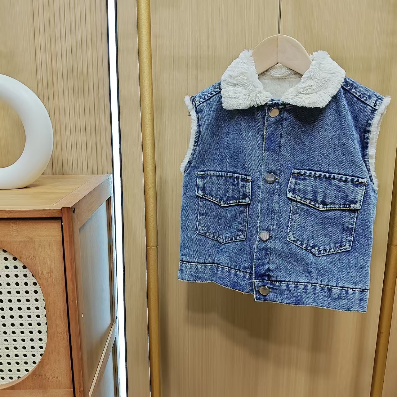 H33男女童牛仔加绒彩虹马甲