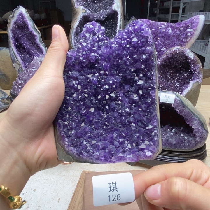 大型摆件（非配饰）未镶嵌紫晶