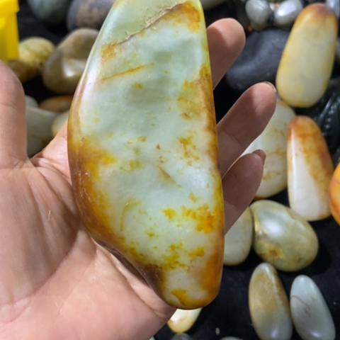 一***牙和田玉（糖玉）未镶嵌车挂