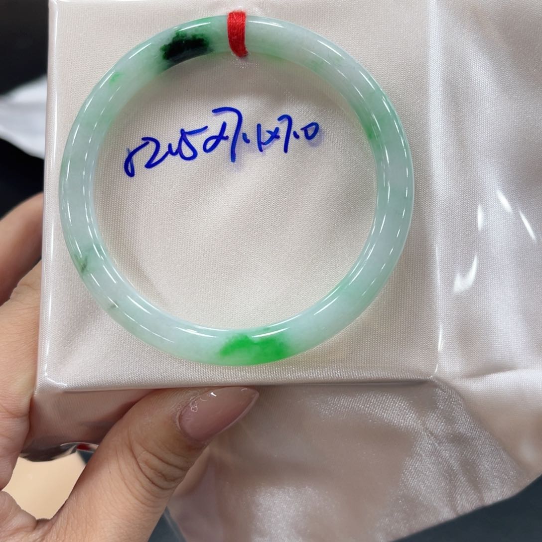 未镶嵌手镯翡翠翡翠