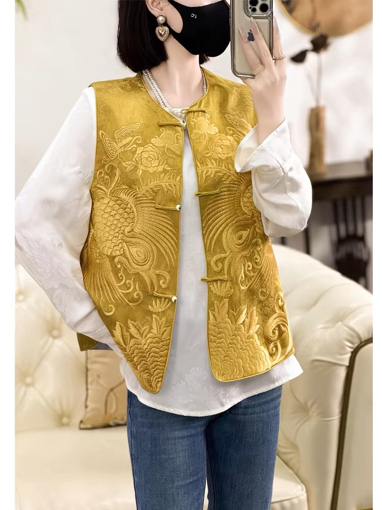 南油朱朱2圆领刺绣马甲867