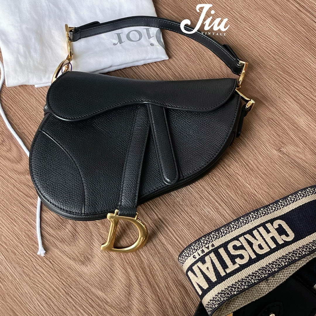 95新 DIOR/迪奥 黑色全皮马鞍小号含肩带尘袋JM7-3319