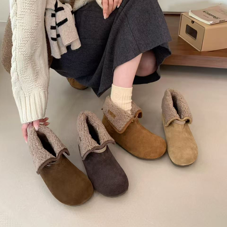 N 578-2 圆头磨砂时尚风约会防滑松糕底中跟雪地靴女短靴