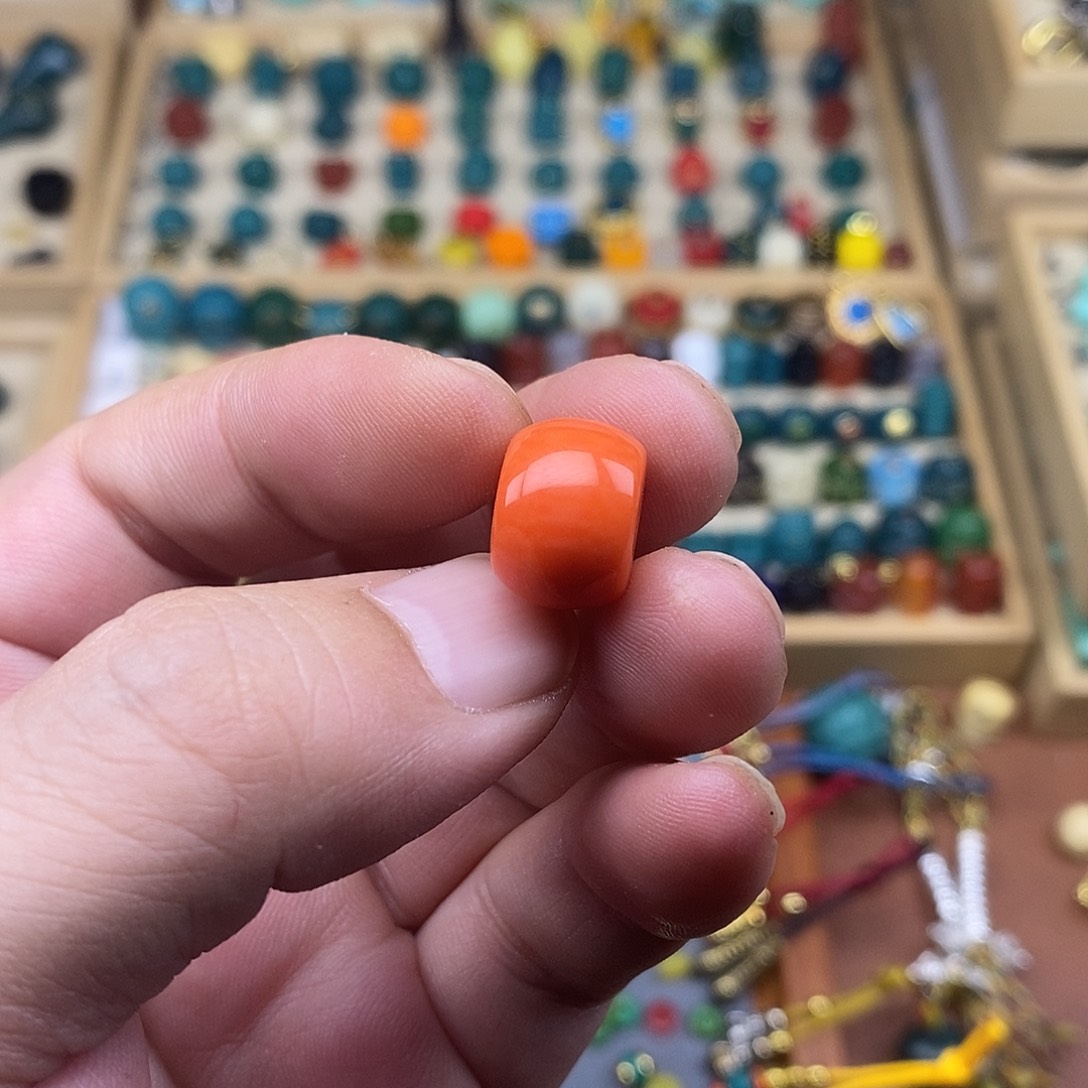 琉璃颈饰配饰……..