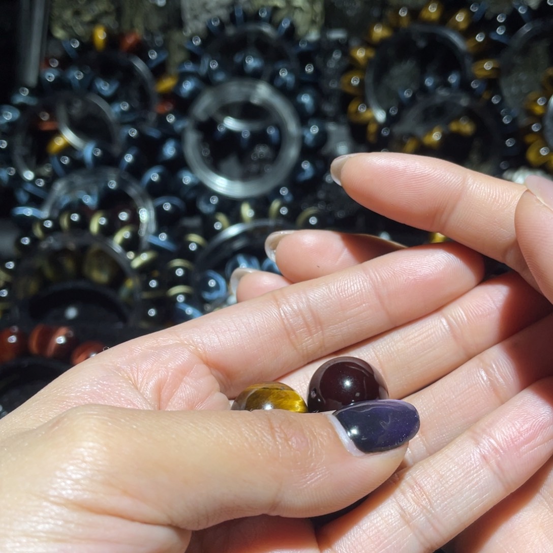 王****木变石未镶嵌手链