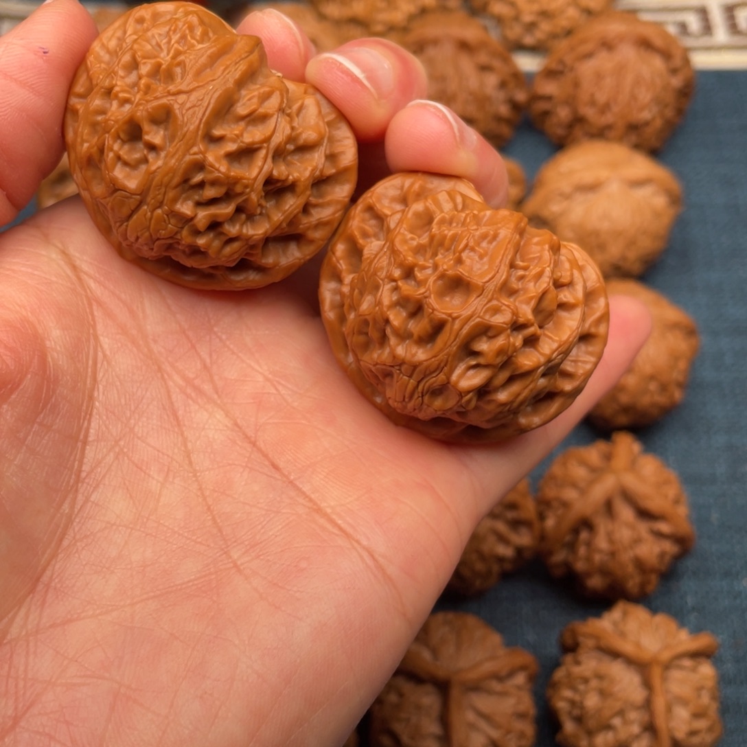 把件文玩核桃41桃心宫灯