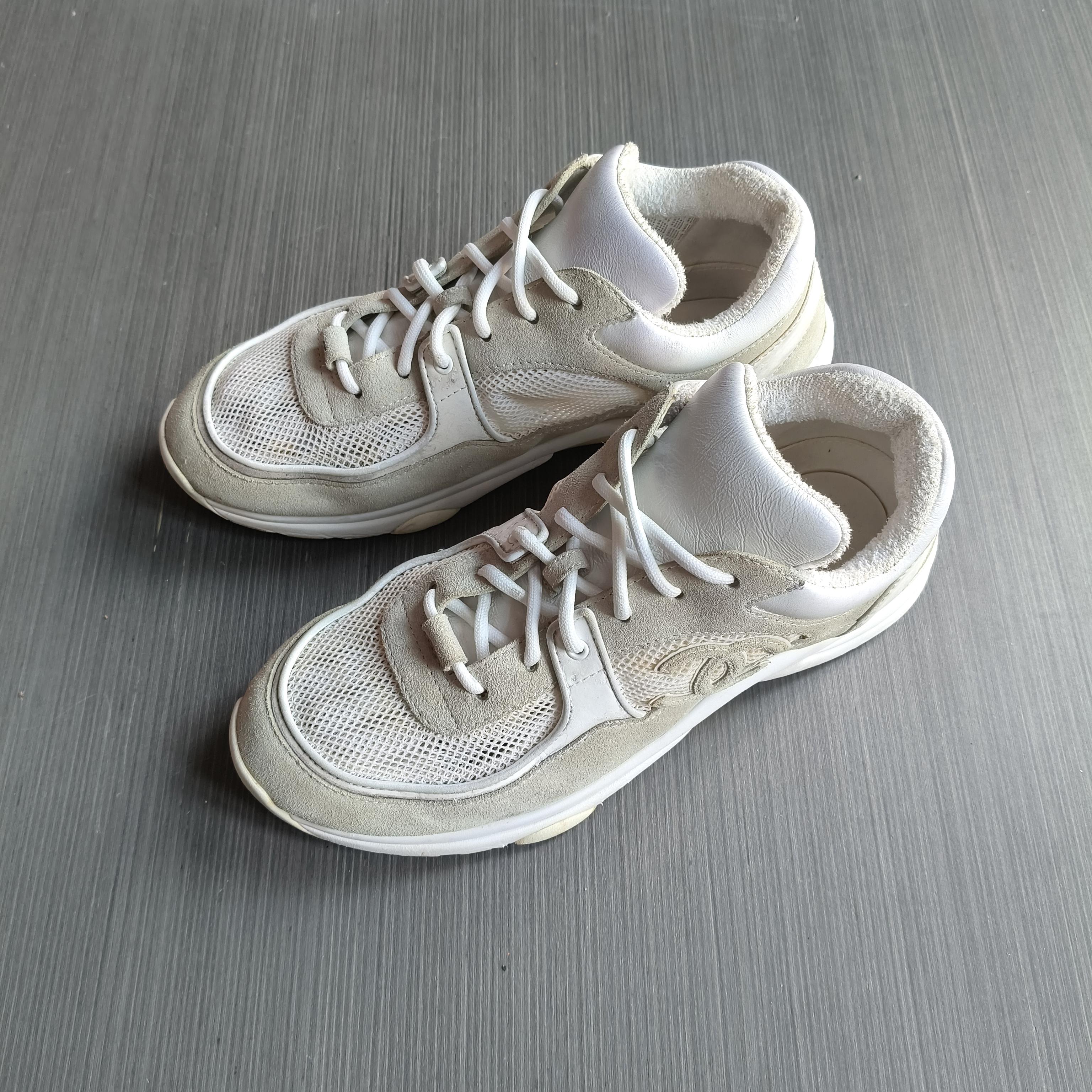 39.5码/CHANEL香奈儿 灰白编织 大logo 低帮百搭时尚板鞋