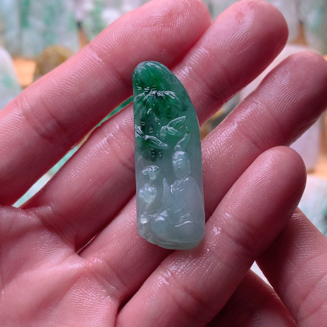 定制翡翠未镶嵌观音