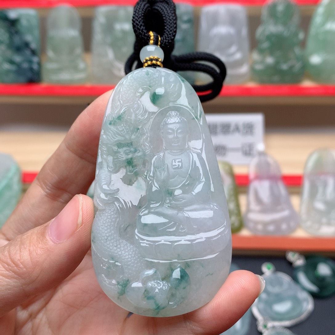 翡翠颈饰未镶嵌梦**真阿弥陀佛