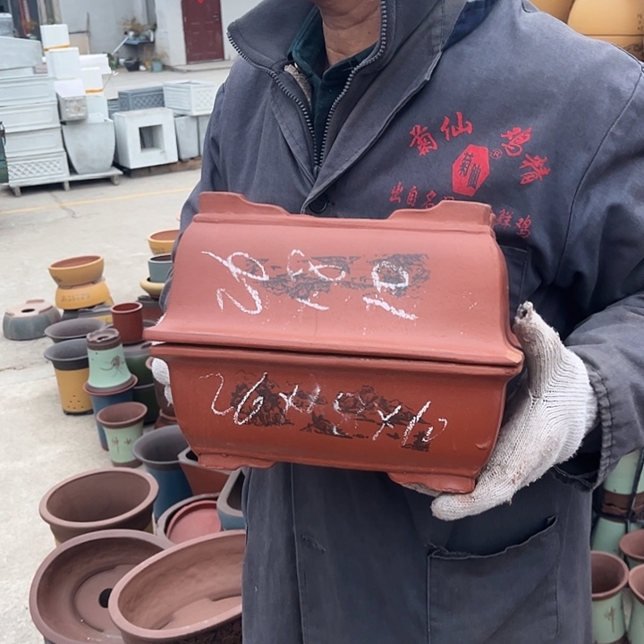 紫砂紫砂花盆和小