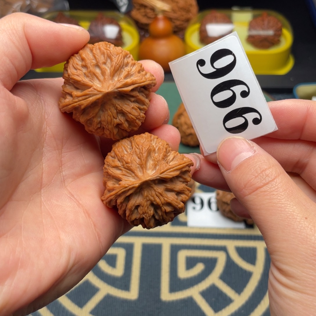 文玩核桃吊坠38.5全品苹果966号