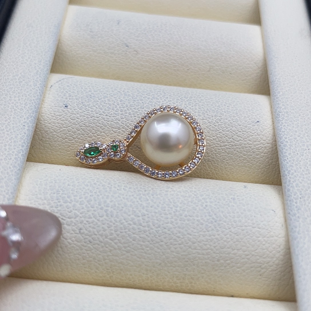 银S925镶嵌海水珍珠颈饰