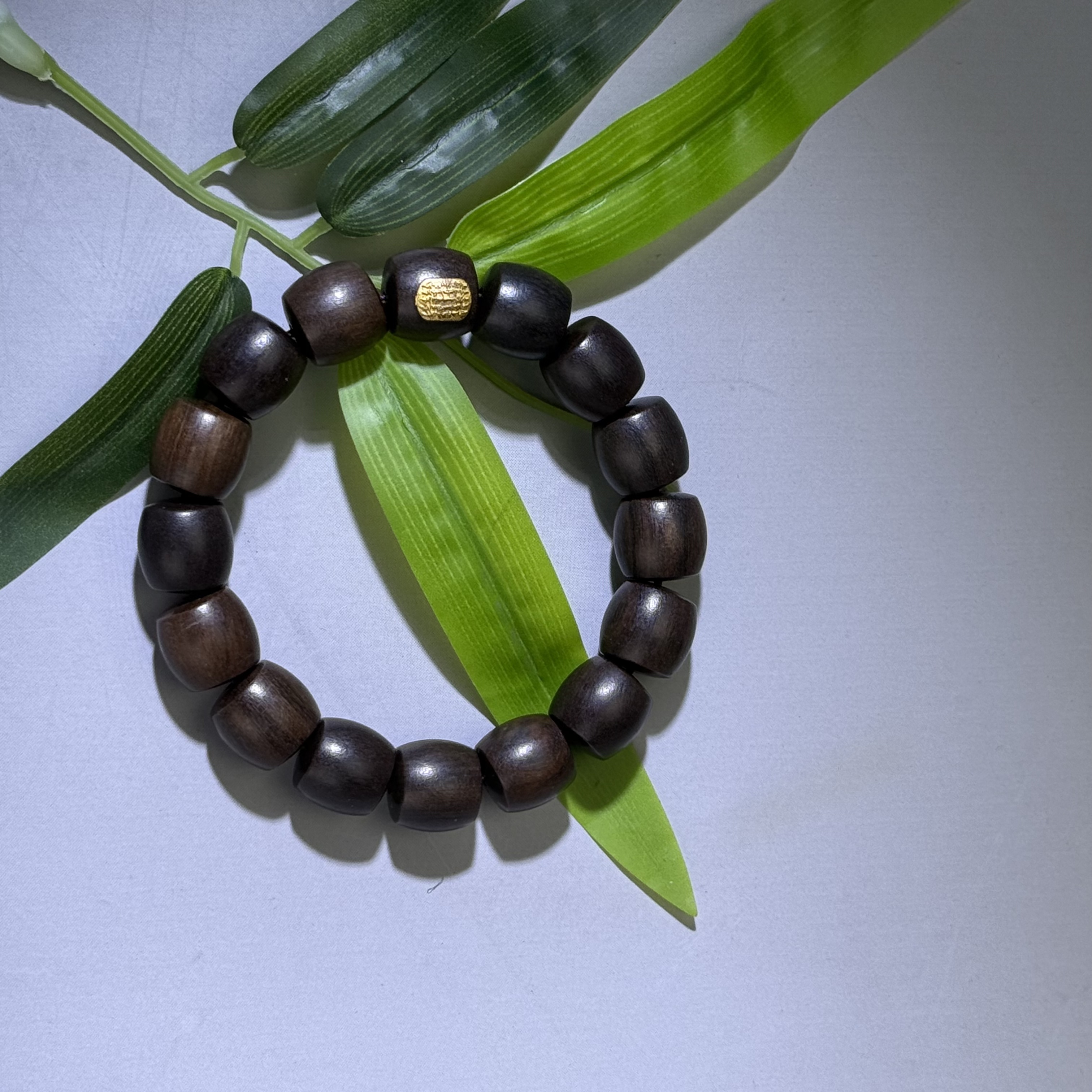 增香沉香木【尚御阁】古苏夷带一点黄木质桶珠手串