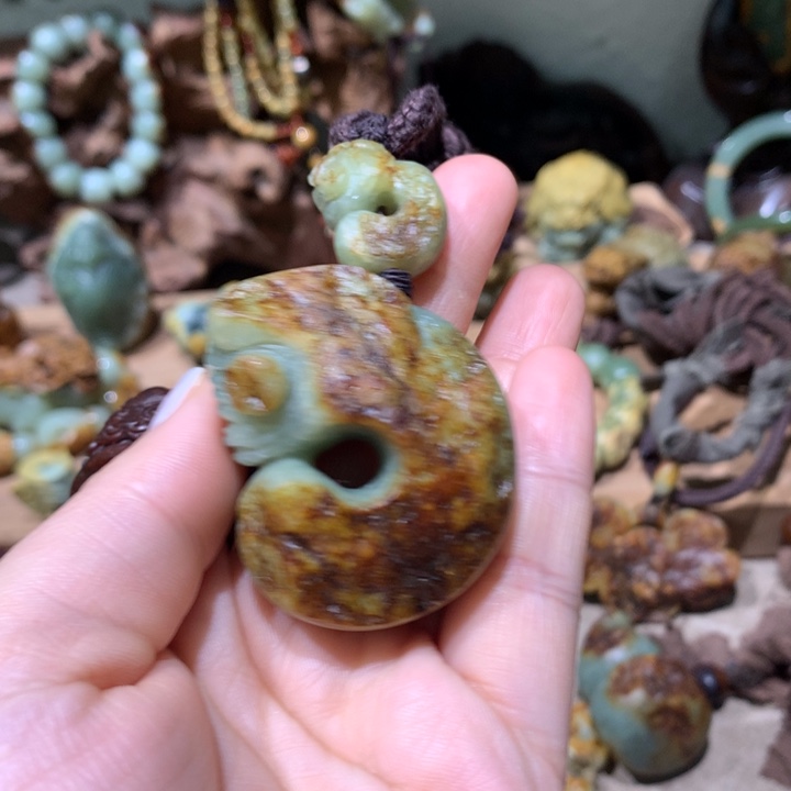 未镶嵌岫岩河磨玉（透闪石质玉）把件桥***鸟