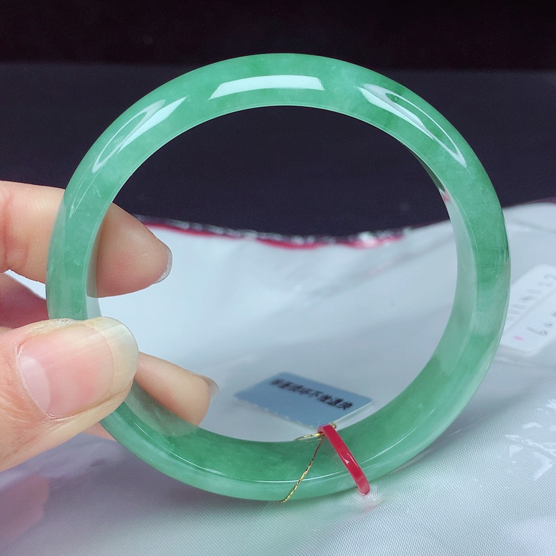 翡翠手镯未镶嵌59+圈122