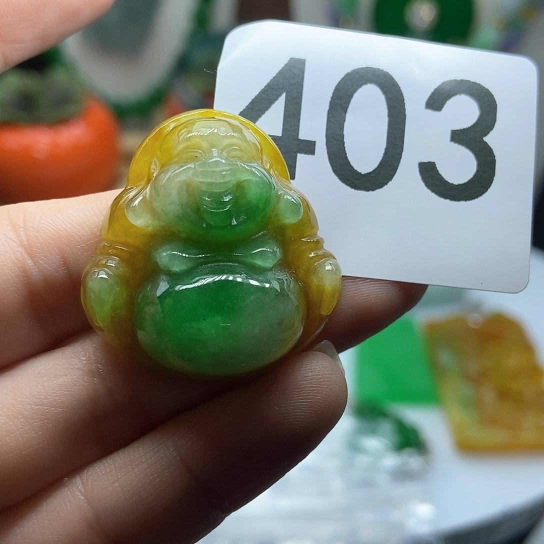 翡翠吊坠(赠链)未镶嵌