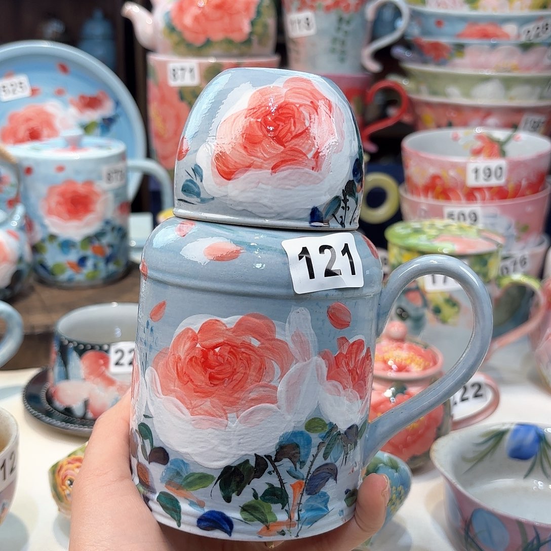 瓷片兔兔好e o o lv tu tu