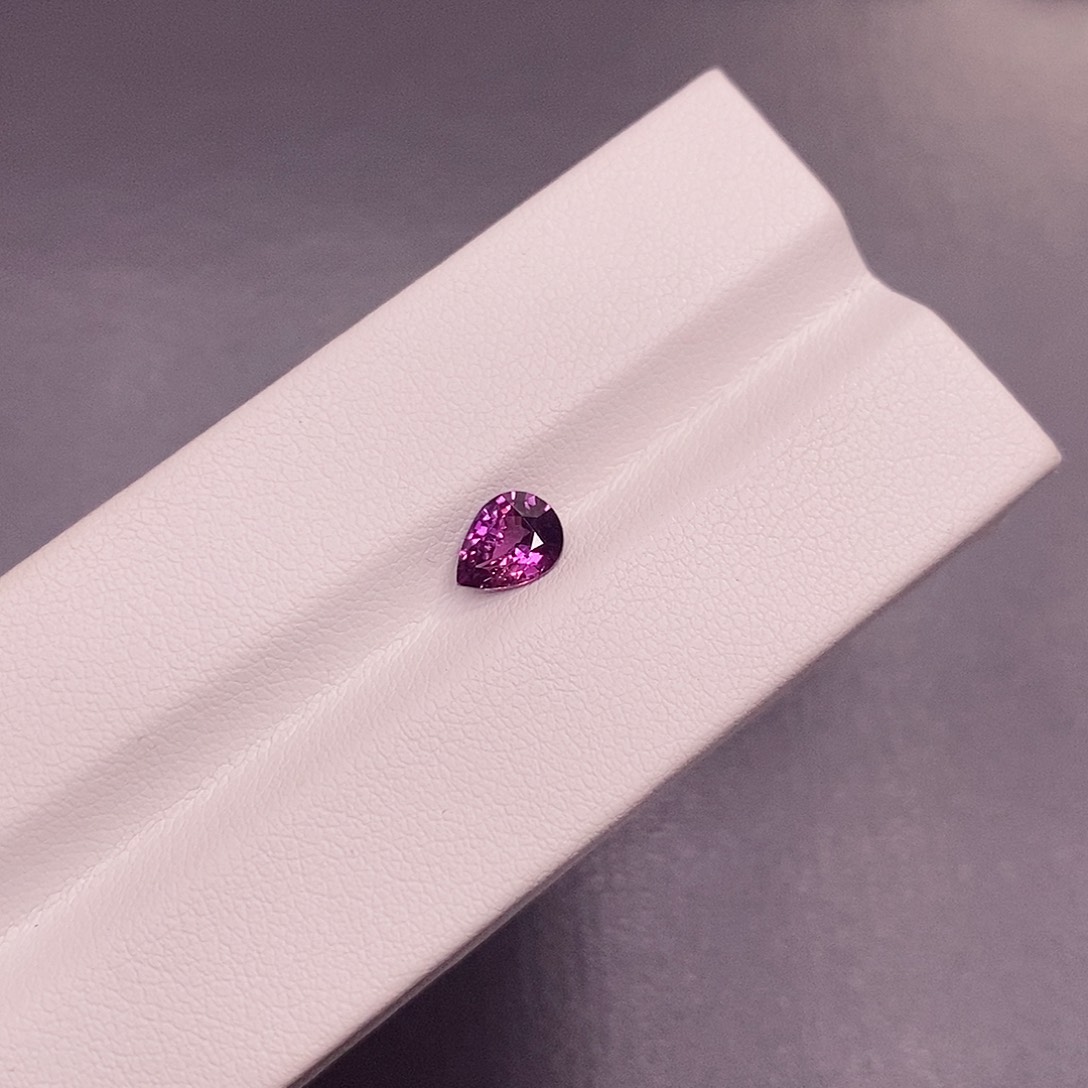 裸石蓝宝石0.88克拉