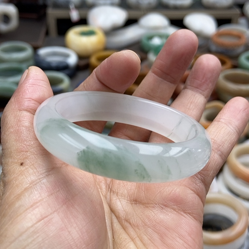 【闪购商品】石英质玉手镯52未镶嵌