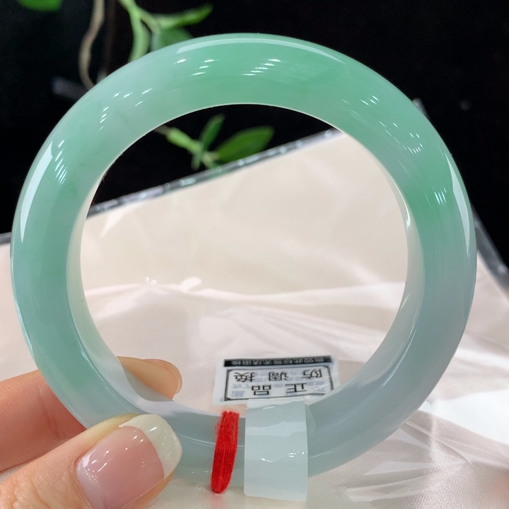 翡翠手镯未镶嵌111-5831