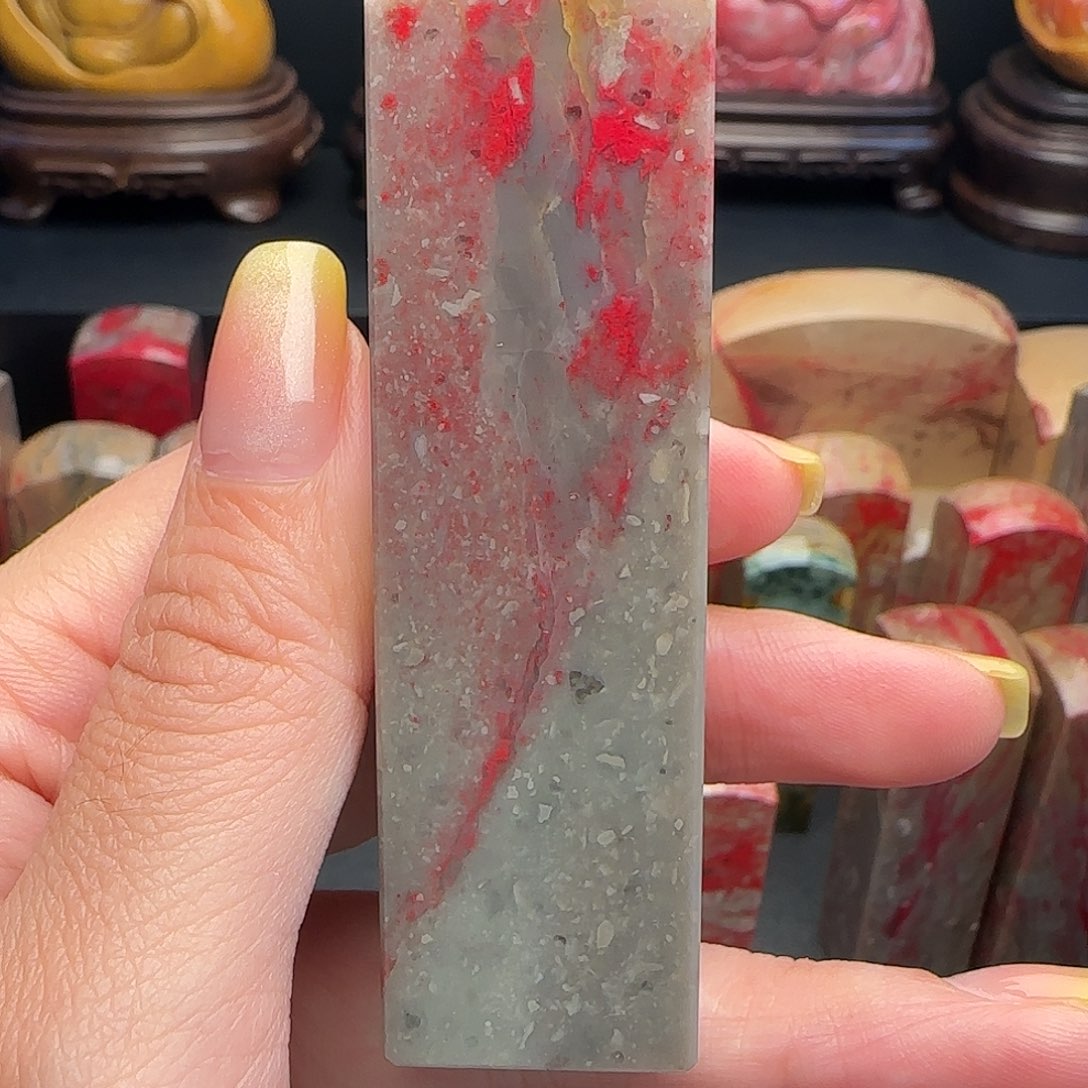 昌化石昌化鸡血石