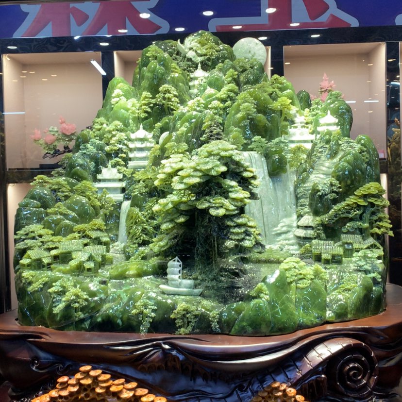 【闪购商品】未镶嵌蛇纹石玉摆件覆膜