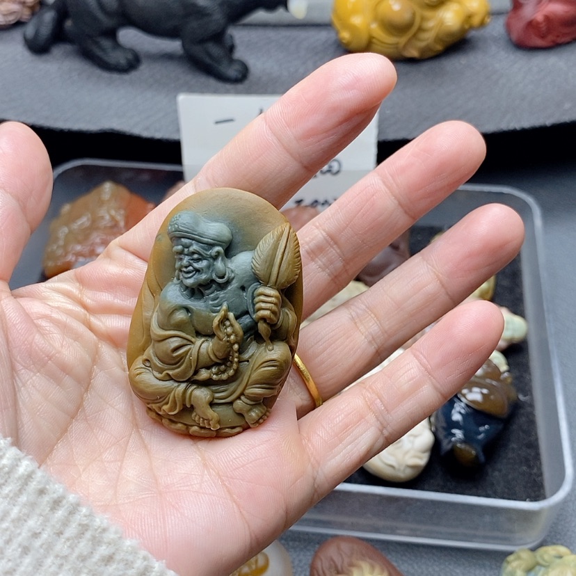 【闪购商品】定制石英质玉吊坠未镶嵌