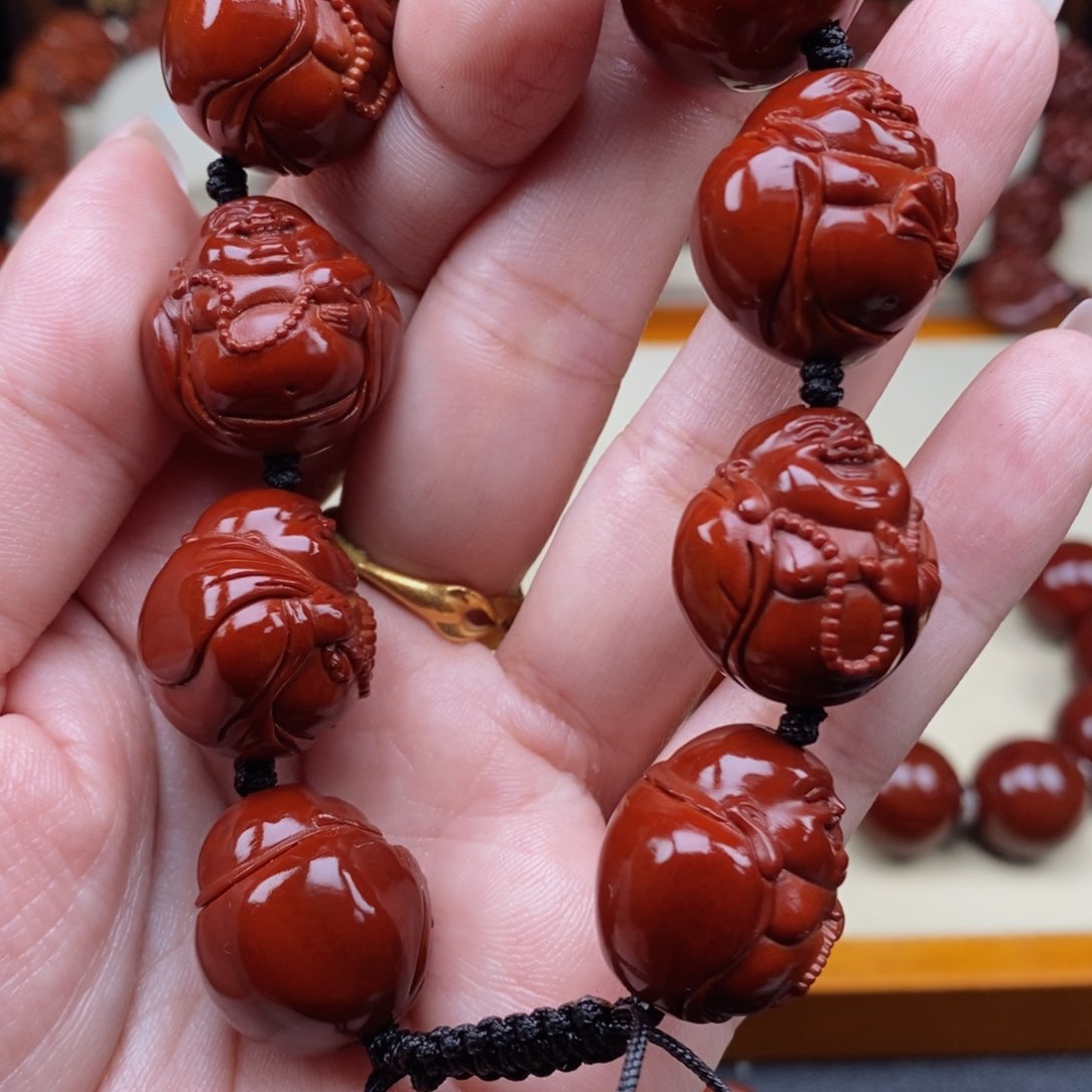 橄榄核吊坠雄**下光背弥勒