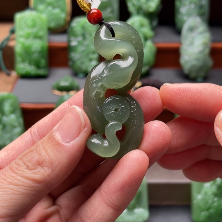 和田玉挂件未镶嵌