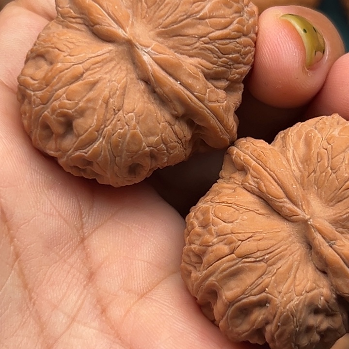 霖****文玩核桃吊坠7777777777777