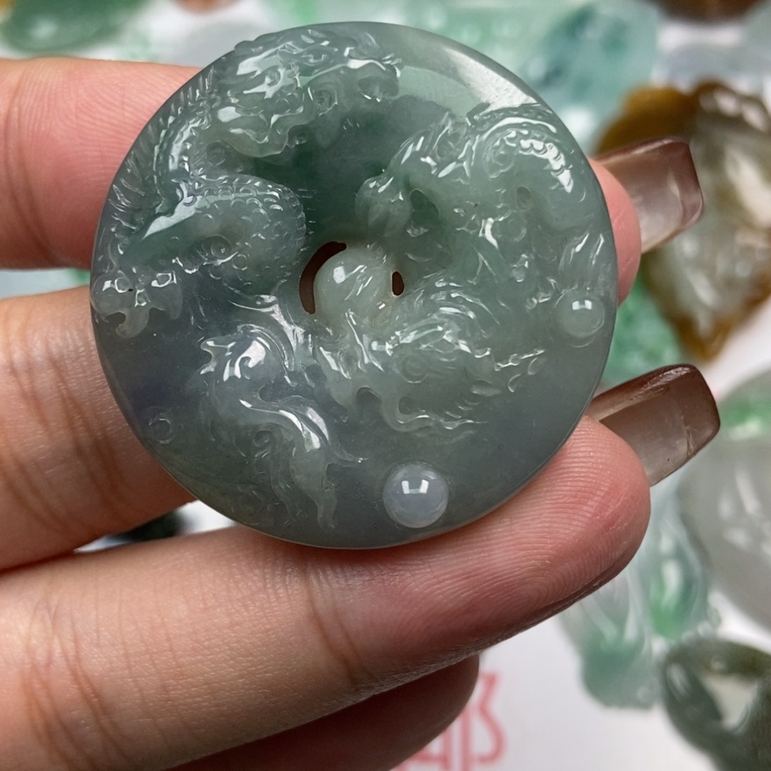 翡翠未镶嵌颈饰翡翠