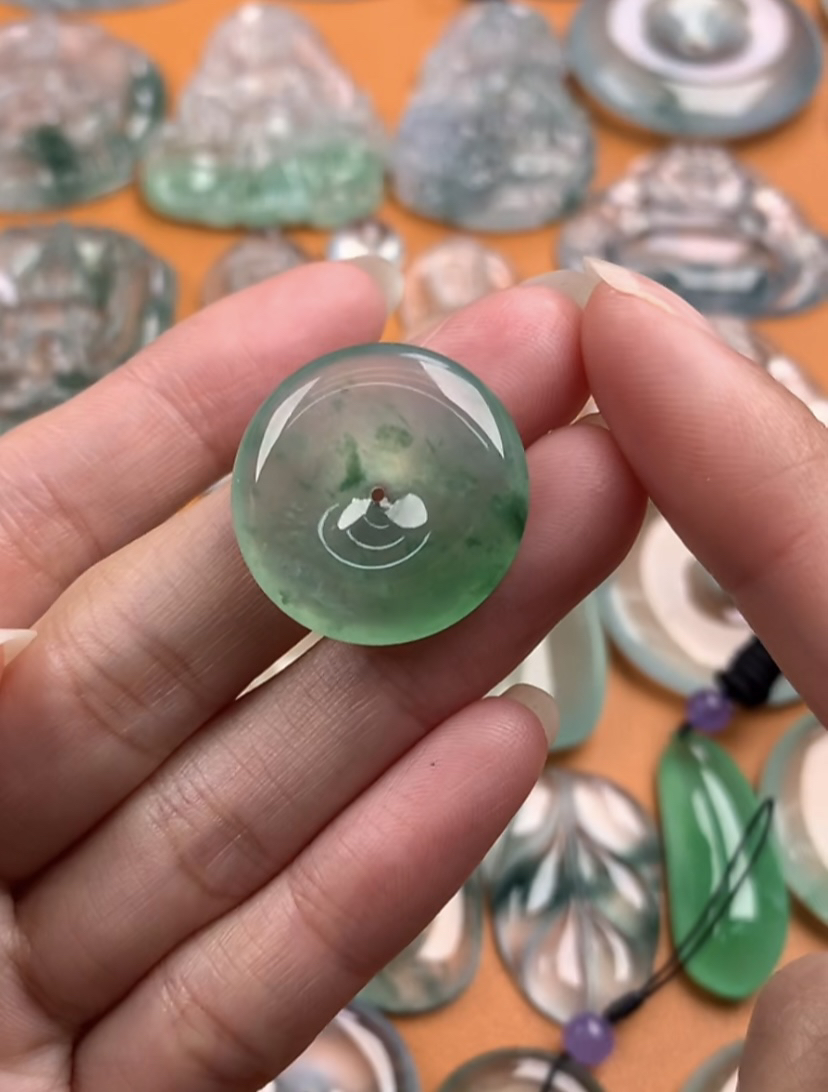 天然A货缅甸翡翠 