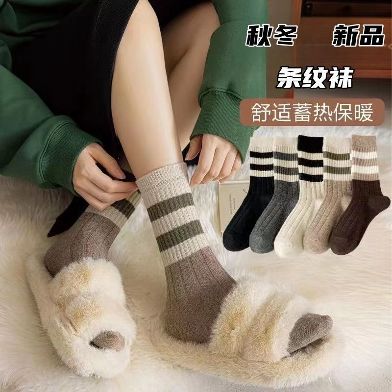 袜子女中筒袜秋冬加厚保暖ins潮流袜百搭吸汗防臭学生运动长筒袜