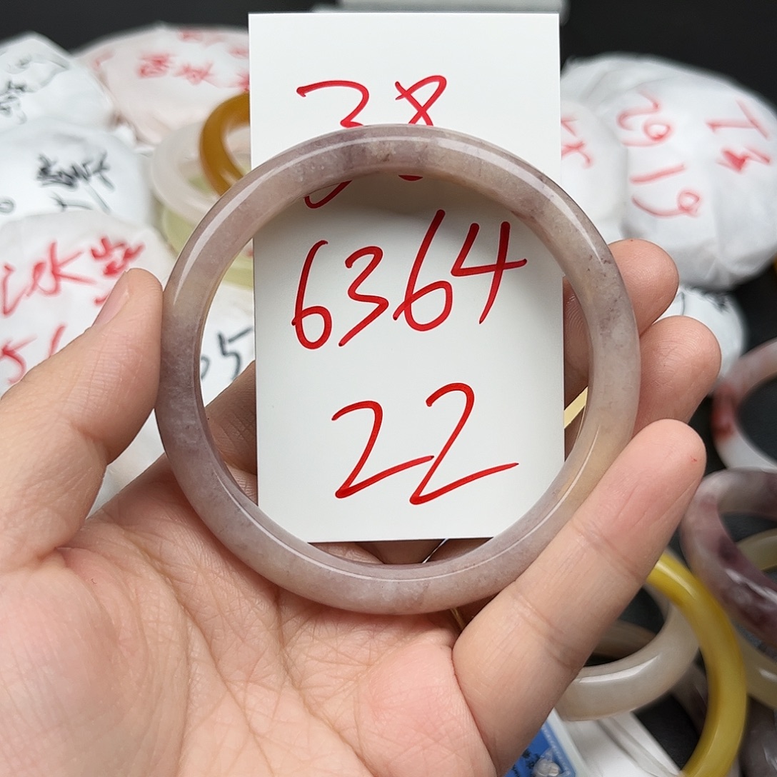 石英质玉未镶嵌手镯38