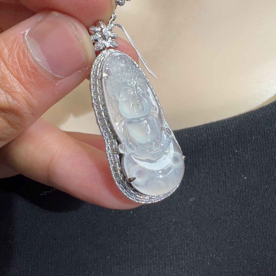 翡翠吊坠(不含链)18K金镶嵌