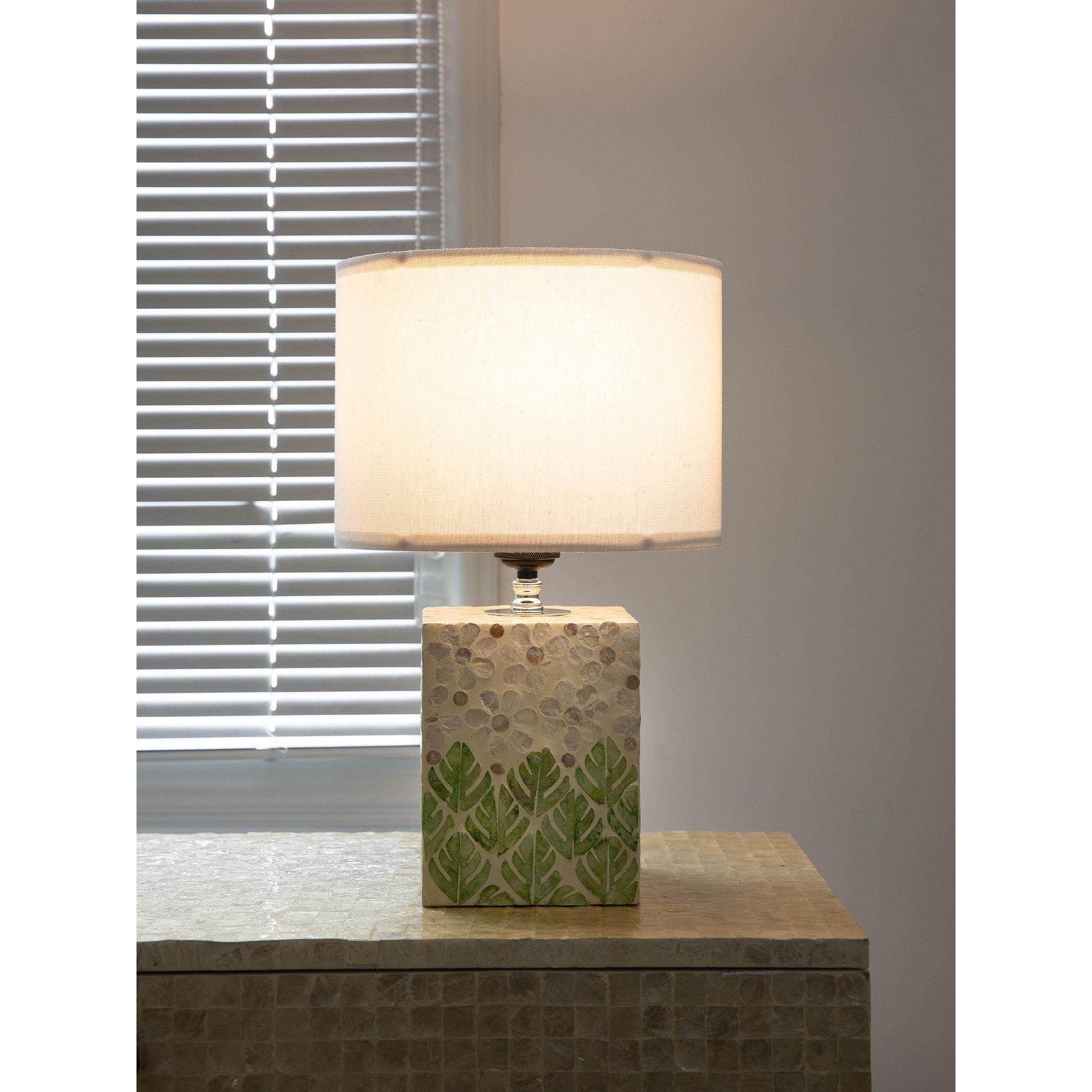 创意轻奢贝壳台灯客厅卧室床头灯酒店结婚样板房民宿书房装饰摆件